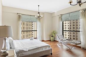 WelHome - Waterfront Family-Size Apt With JBR Beach Access