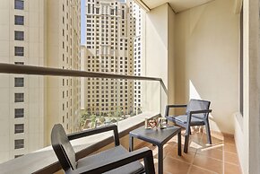 WelHome - Waterfront Family-Size Apt With JBR Beach Access