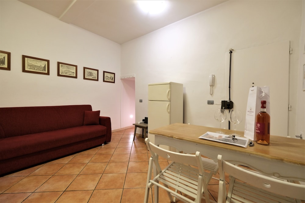 Wine Apartments Florence Dolcetto