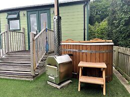 Erw Glas Glamping and Camping