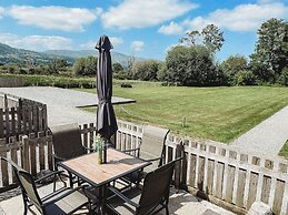 Erw Glas Glamping and Camping