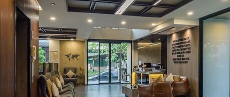 Le Bis Hotel