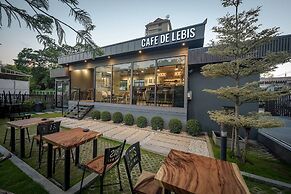Le Bis Hotel
