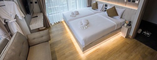 Le Bis Hotel