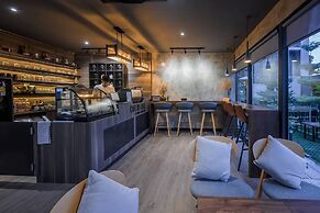 Le Bis Hotel