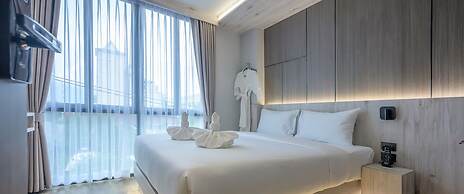 Le Bis Hotel