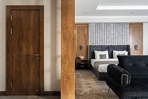 Shamsan Airport Hotel