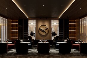 Shamsan Airport Hotel