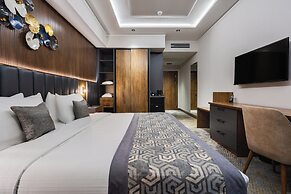 Shamsan Airport Hotel