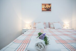 Apartments Zaklina