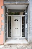 Deluxe 4 Bedrooms Apartment in Athens Center