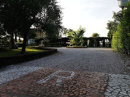 VILLA RIVIERA
