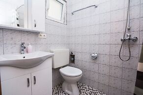 Apartments Skundric