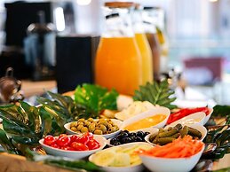 Clarian Hotel Beach Patong