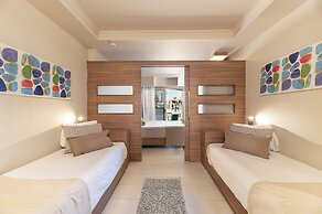 Akti Coast Club
