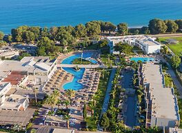 Akti Coast Club
