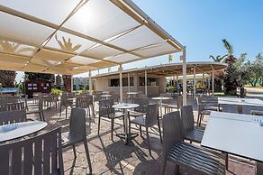 Akti Coast Club