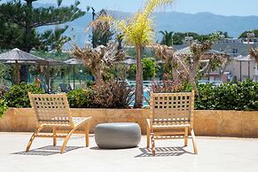 Akti Coast Club