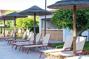 Akti Coast Club