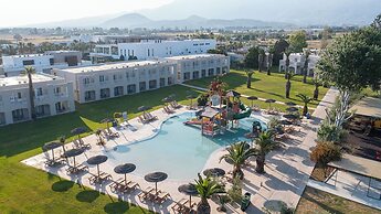 Akti Coast Club