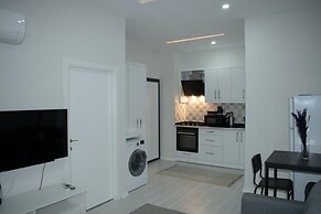 Modern Apartment Near Beach in Muratpasa