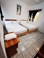 NATZ HOTEL