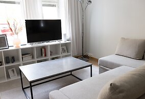 2ndhomes Bright 1BR Home in the Center