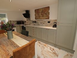 Donni Hall Cottage