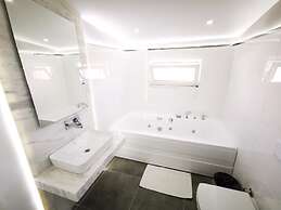 Spectacular Villa With Private Pool in Antalya