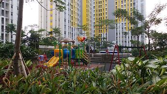 Comfortable 2Br Apartment At Springlake Summarecon Bekasi