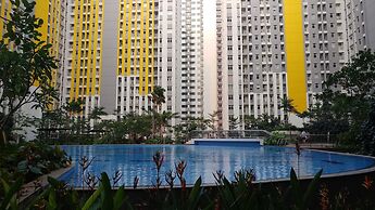 Comfortable 2Br Apartment At Springlake Summarecon Bekasi