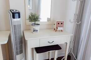 Nice And Minimalist Studio Casa De Parco Apartment Bsd