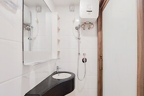 Warm And Simply Studio Apartment At Sky House Bsd