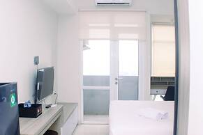 Homey And Minimalist Studio At Vasanta Innopark Apartment