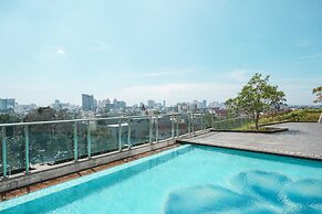 Stunning And Comfortable 2Br At Menteng Park Apartment