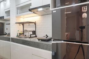 Modern And Comfy 3Br At Transpark Cibubur Apartment