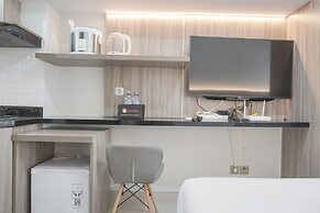 Nice Studio At 11Th Floor Transpark Cibubur Apartment