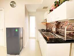 Comfy And Modern 2Br Apartment At Parahyangan Residence