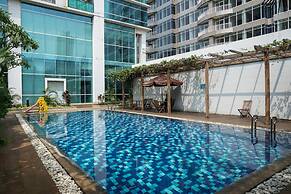 Comfort And Modern Look Studio Apartment At Ambassade Kuningan