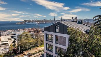 Monnas Bosphorus