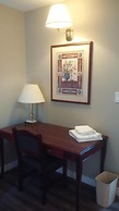 THE HIGHLANDER INN