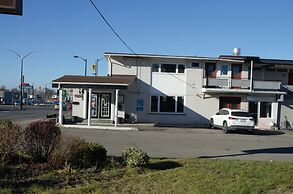 THE HIGHLANDER INN