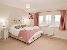 Lower Cowden Farm