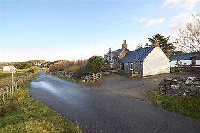 The Smithy House & Cottages