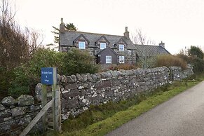 The Smithy House & Cottages
