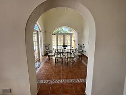 Labrolette Bay-villa-sleeps 8-pool-parking