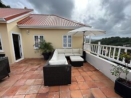 Labrolette Bay-villa-sleeps 8-pool-parking