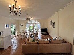 Labrolette Bay-villa-sleeps 8-pool-parking