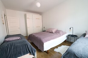 2ndhomes Cozy and Quiet 2BR Apartment