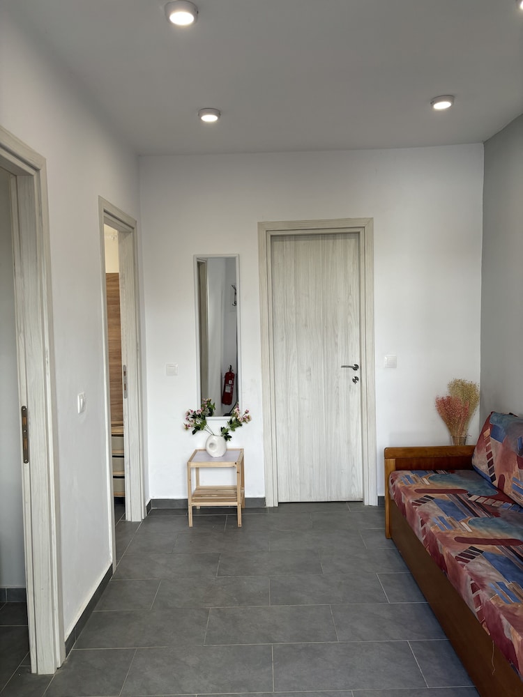 Antigoni Apartments